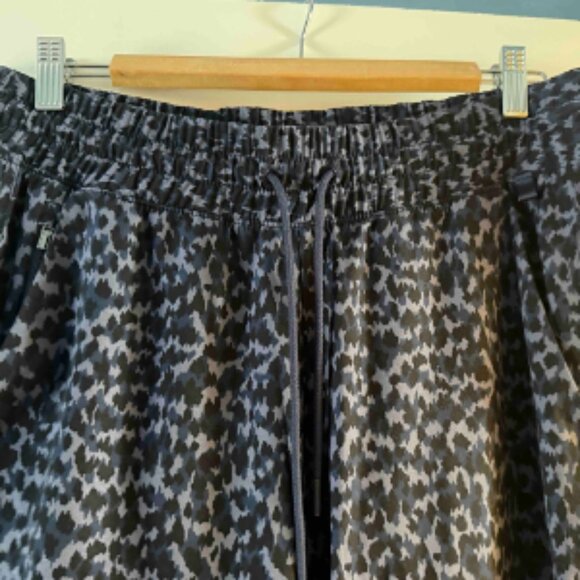 Athleta Avenue Printed Wide Leg Pant - 12T - Picture 4 of 8